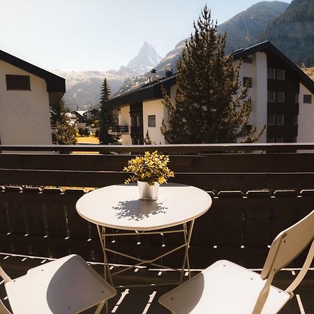 Beautiful Apartment In Zermatt With A Breathtaking View Of The Matterhorn Buitenkant foto
