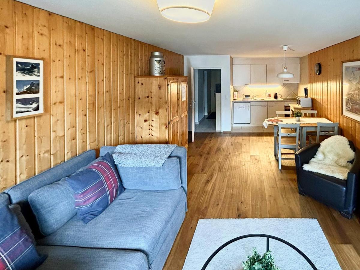 Beautiful Apartment In Zermatt With A Breathtaking View Of The Matterhorn Buitenkant foto