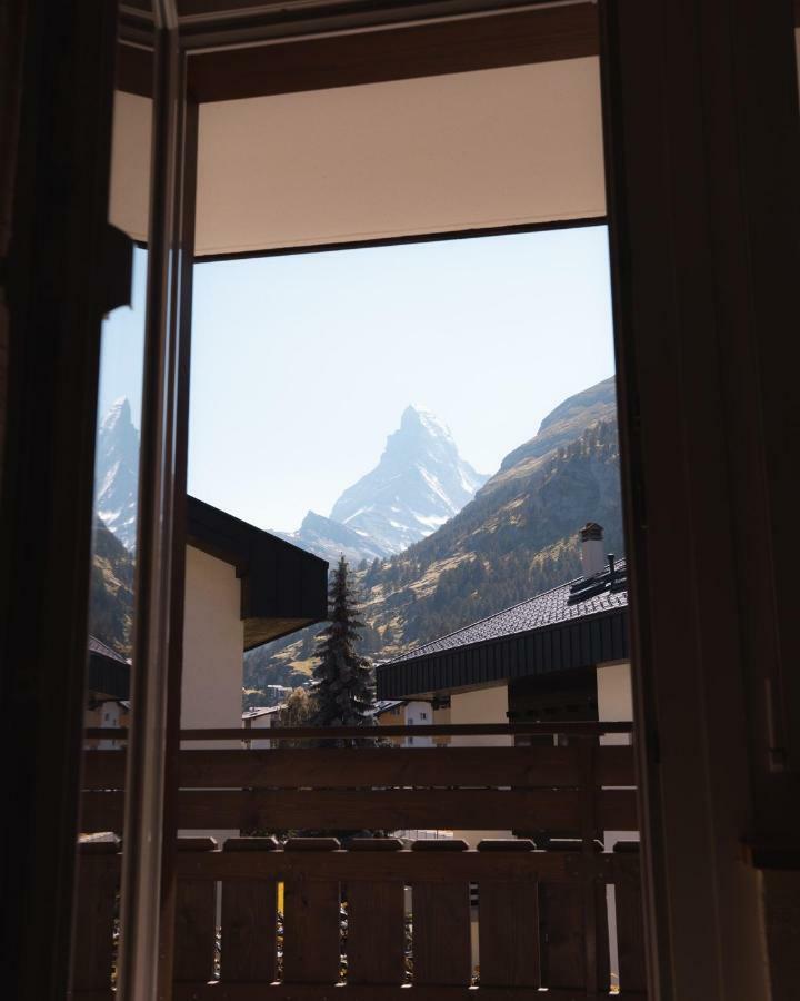 Beautiful Apartment In Zermatt With A Breathtaking View Of The Matterhorn Buitenkant foto